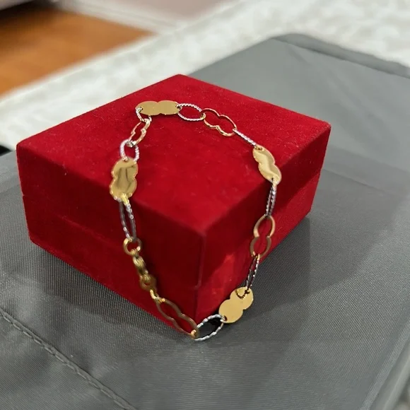 Stylish and Durable Two-Tone Gold and Silver Chain Link Bracelet for Men Womens - Picture 5 of 6